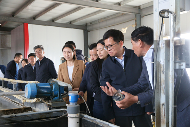 安长海调研环境资源审判工作